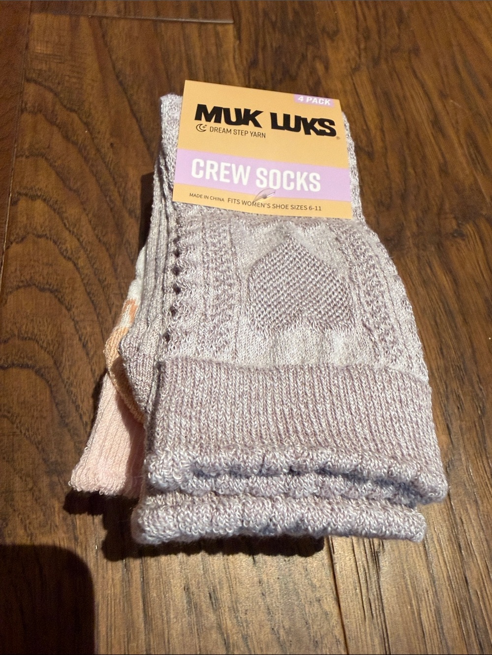 Muk Luks Women's Crew Socks in Light Pink and Blush - 4 Pack